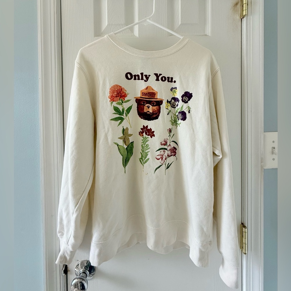 Smokey The Bear Graphic Sweatshirt